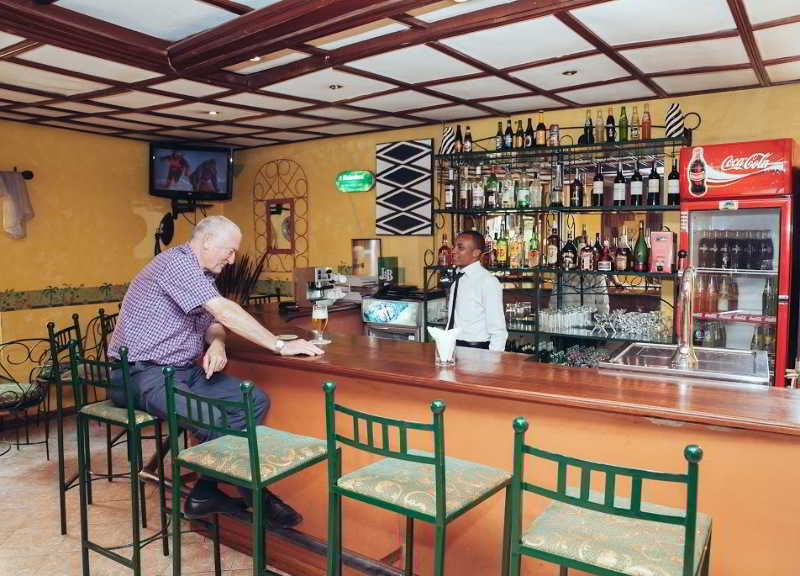 Gorillas City Centre Hotel Кигали Екстериор снимка