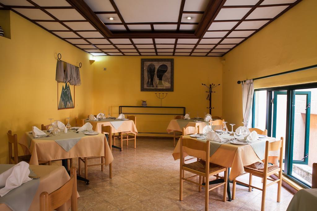 Gorillas City Centre Hotel Кигали Екстериор снимка